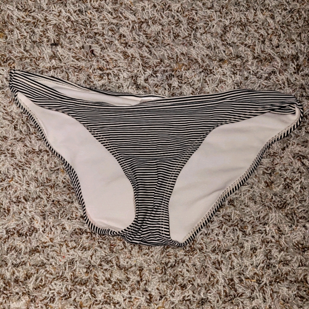 Bikini bottoms